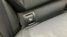 Renault Clio 1.0 TCe 100 Iconic 5dr Petrol Hatchback